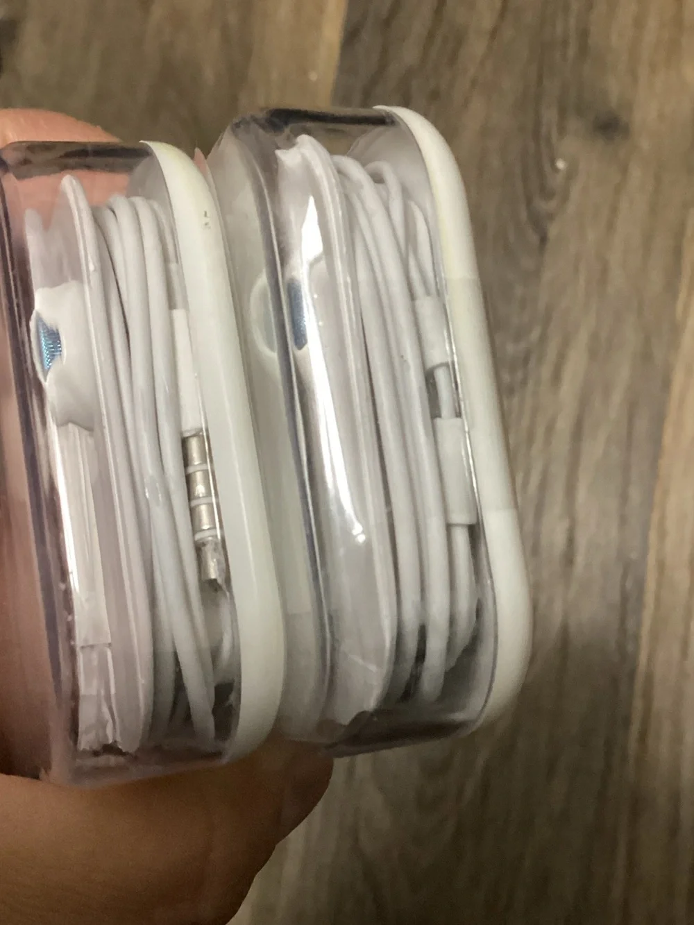 White Wired Earbuds in Carrying Case